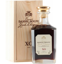 Коньяк Daniel Bouju, XO, carafe &amp; wooden box, 0.7 л