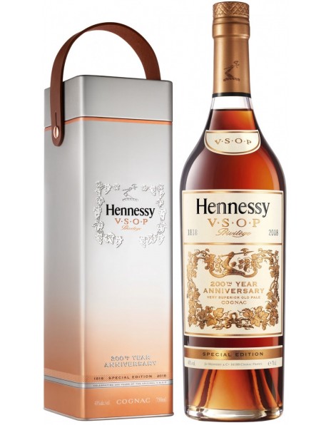 Коньяк "Hennessy" VSOP 200th Anniversary, gift box, 0.7 л