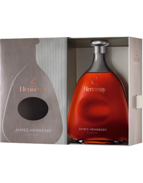 Коньяк "James Hennessy", gift box, 0.7 л