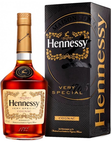 Коньяк "Hennessy" V.S, gift box, 0.7 л