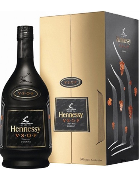 Коньяк Hennessy VSOP "Deluxe", gift box, 0.7 л