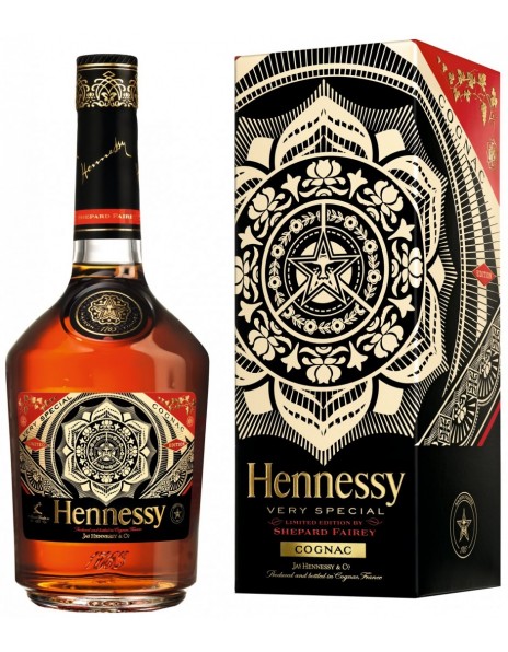 Коньяк Hennessy V.S Limited Edition Shepard Fairey, gift box, 0.7 л